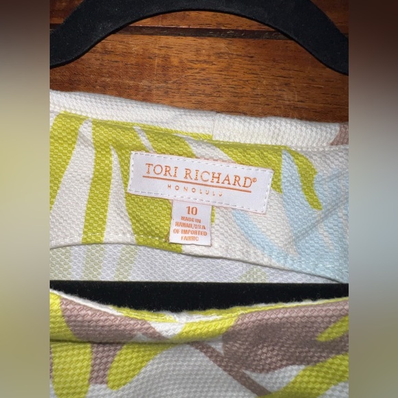 Tori Richard’s Women’s Hawaiian Colorful Sleeveless Top Size 10 - Picture 11 of 15